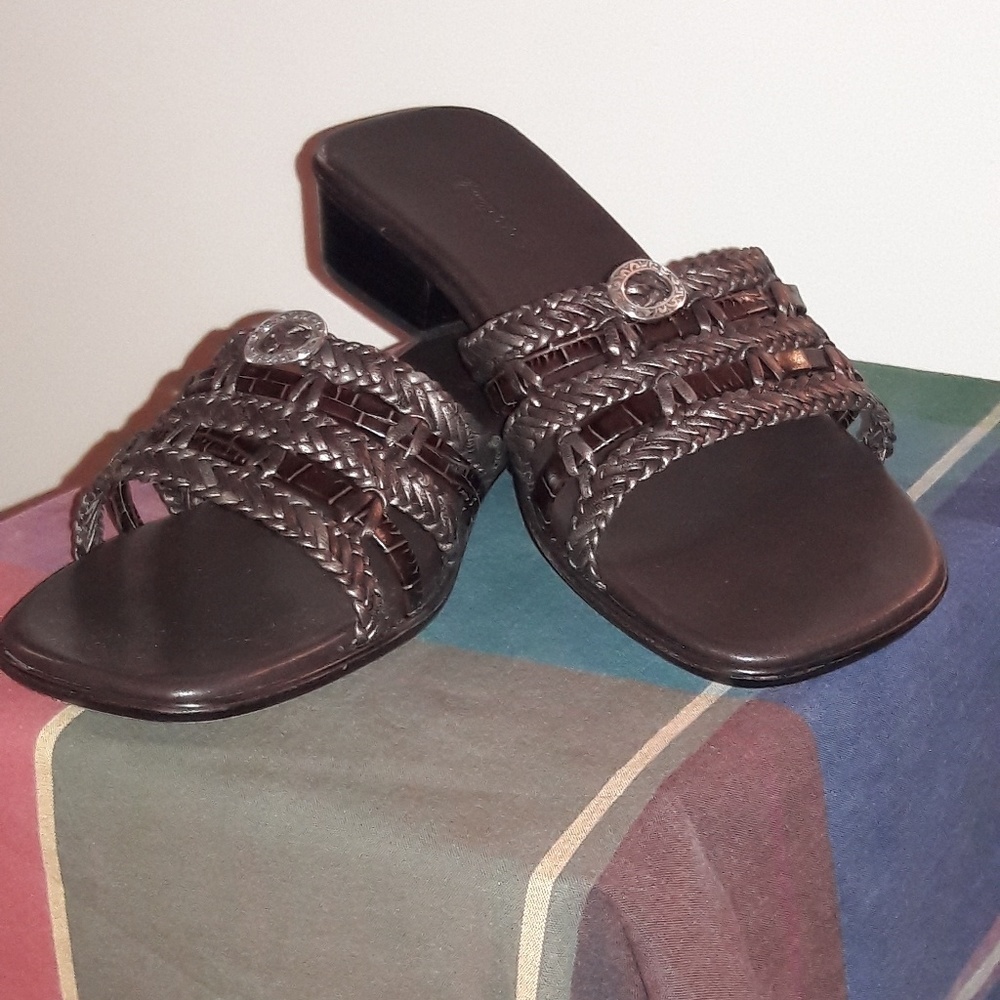 NWOT  Brighton Sandals